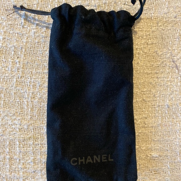 COPY - CHANEL DARK BLUE PILOT SUNGLASSES - Picture 3 of 7